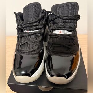Air Jordan 11 Retro Low Black/Infrared 23-Pure Platinum
Men size 10.5